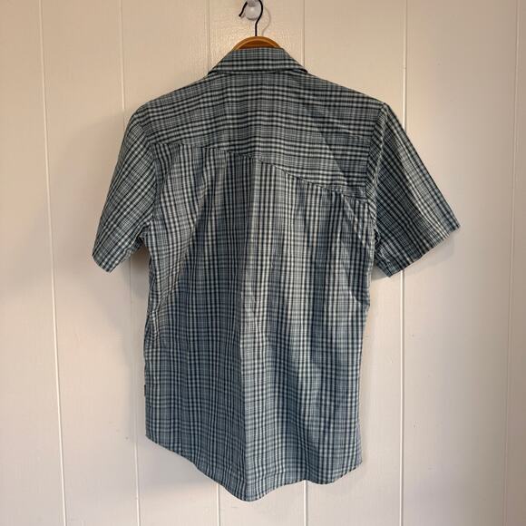 VOLCOM Men's Button Up Shirt Size Medium - Picture 2 of 6